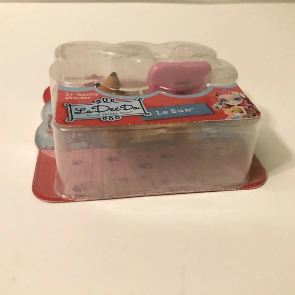 La Dee Da Chihuahua Puppy Le Bun Closet Hot Doggin  Picnic Open Box - Picture 5 of 16